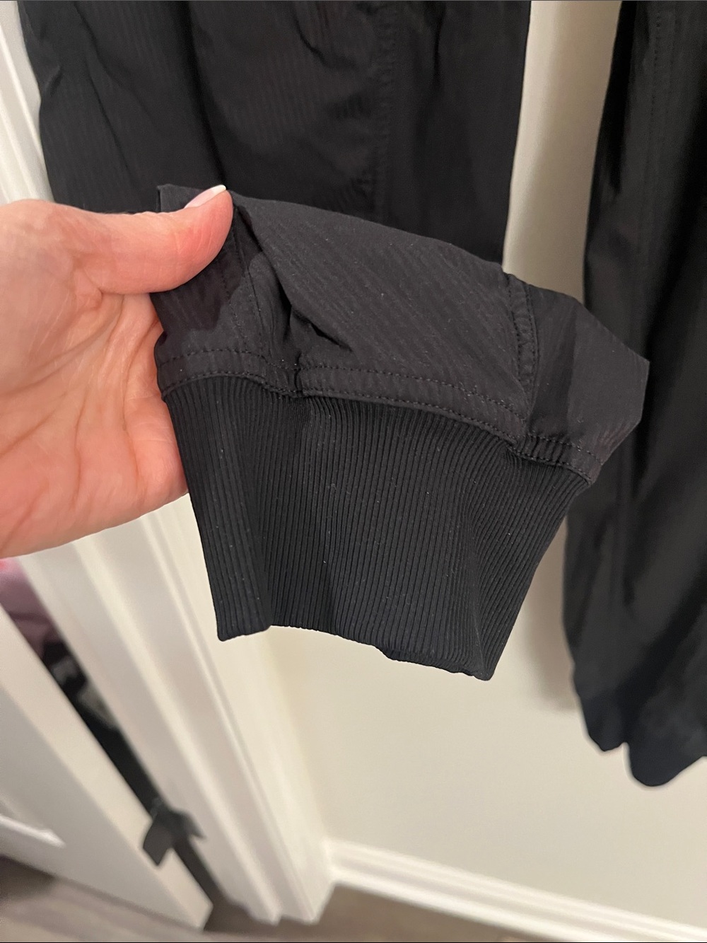 lululemon athletica Black Drawstring Jogger Pants - Picture 5 of 6